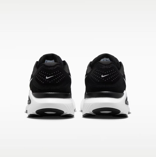 Chaussures de running noir Nike à design graphique “RUN”