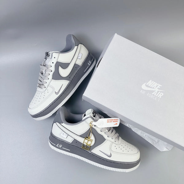 Nike Air Force 1 Gris & Blanc — Style Classique et Confort Premium