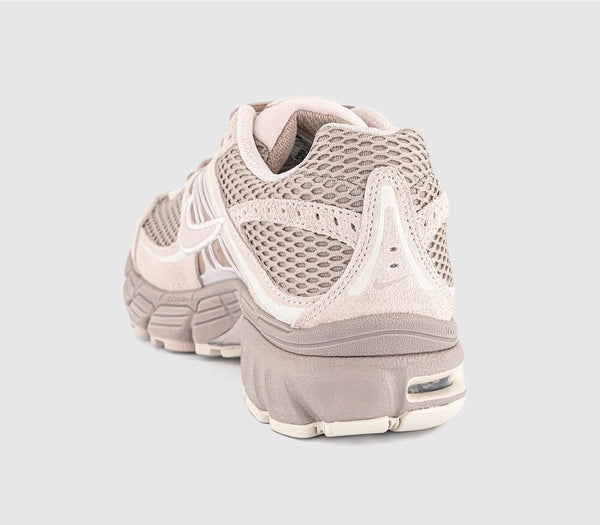 Nike Air Max Moto 2K – Style rétro & confort quotidien