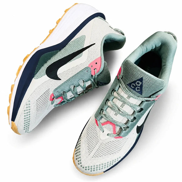 Nike Pegasus Trail 5 – Gris Clair / Blanc / Vert Sauge