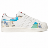 Adidas Superstar « Travel Stamps » – Baskets Unisex Blanc Cassé