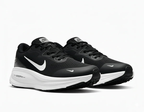 Nike ZoomX Vomero 18 Black & White.