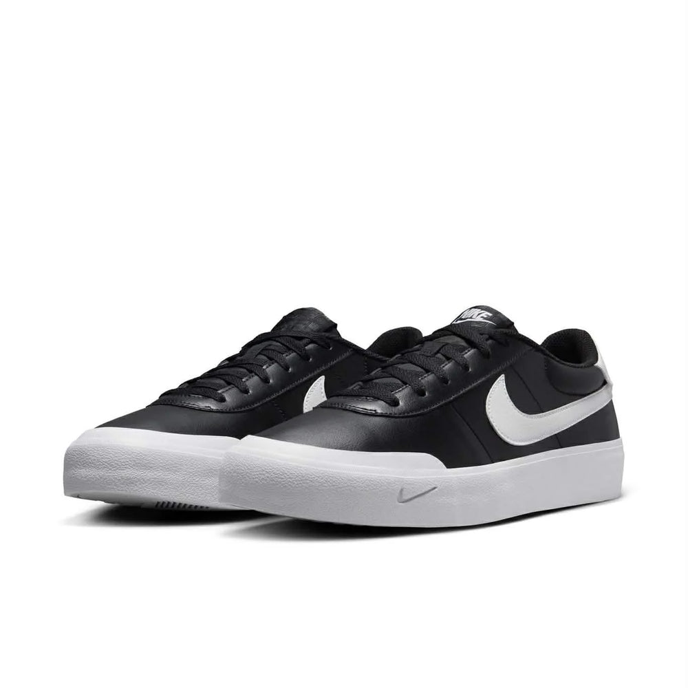 Nike Court Legacy Black & White – L’élégance au quotidien