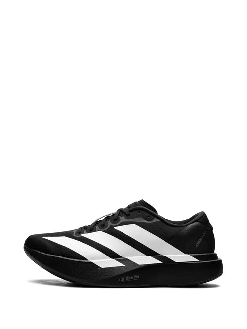 Adidas Adizero Evo SL en coloris noir et blanc avec une semelle épaisse